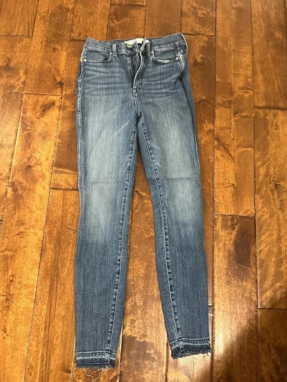 AYR Women's Medium Blue Skinny Jeans